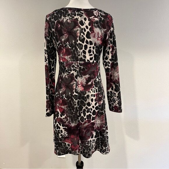 Floral and Leopard Print Long Sleeve sweater Dress size medium - Picture 7 of 13